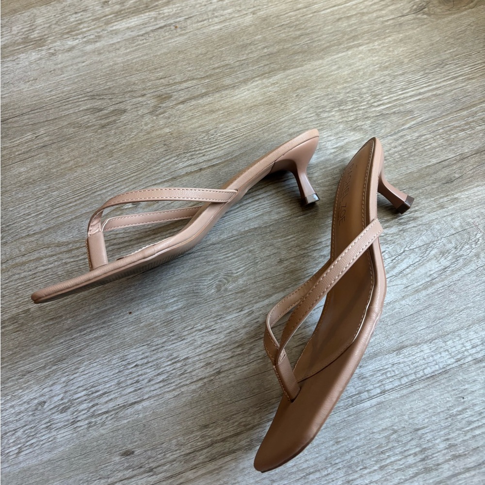 Rachel Zoe Nude Tan Thong Kitten Heel Sandals - Picture 3 of 6